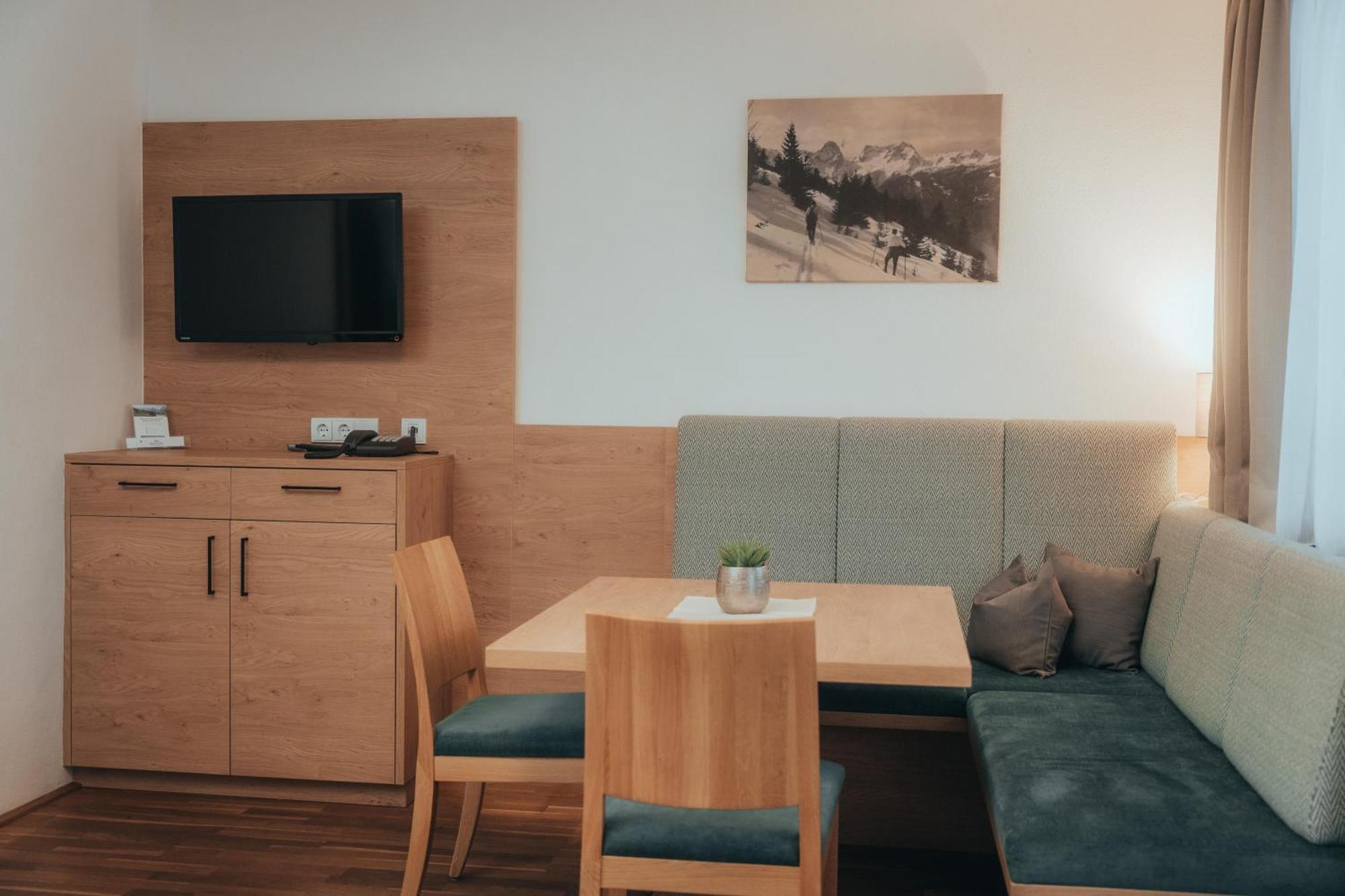 Landhotel Gressenbauer ヒンターシュトダー エクステリア 写真